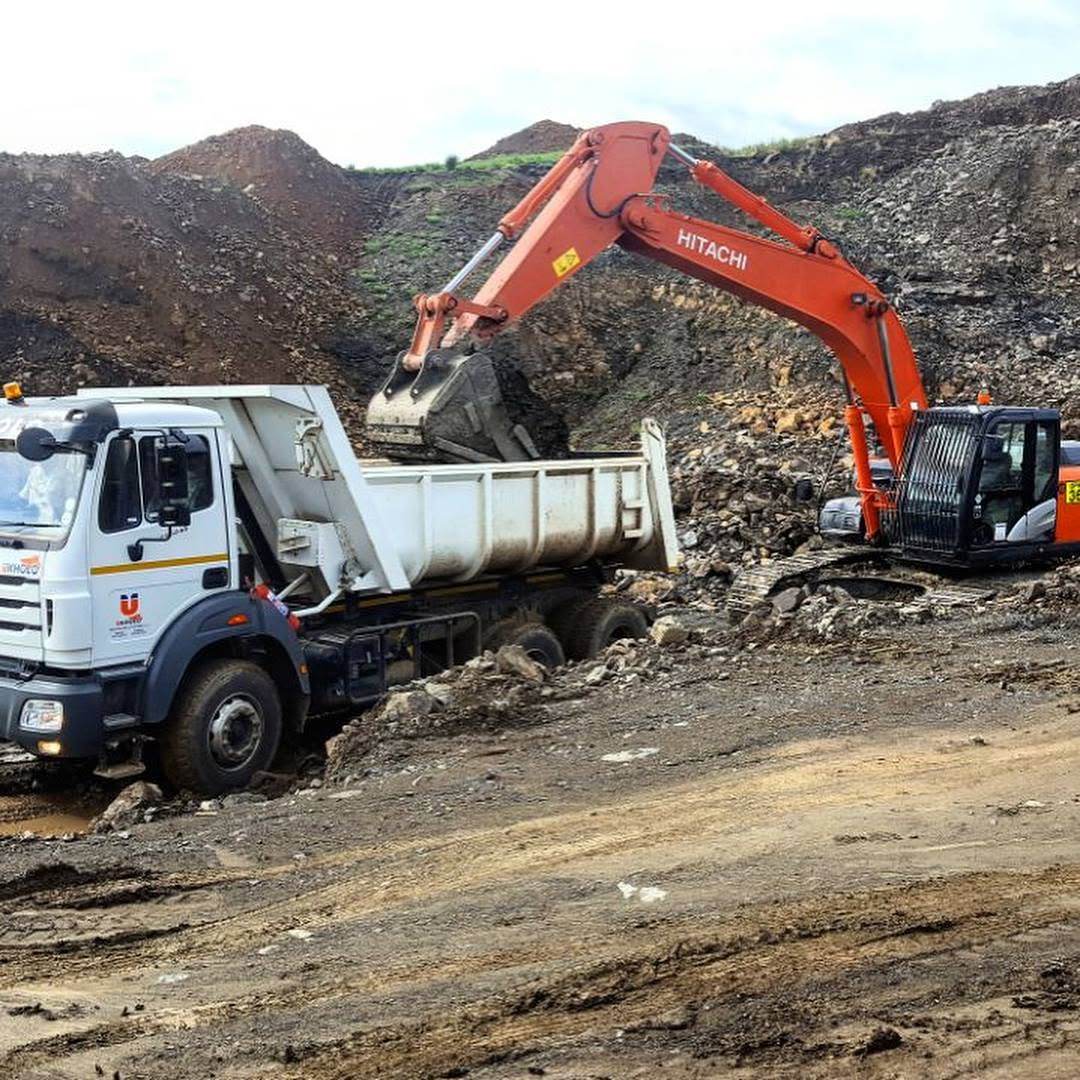High End Construction depot and yard